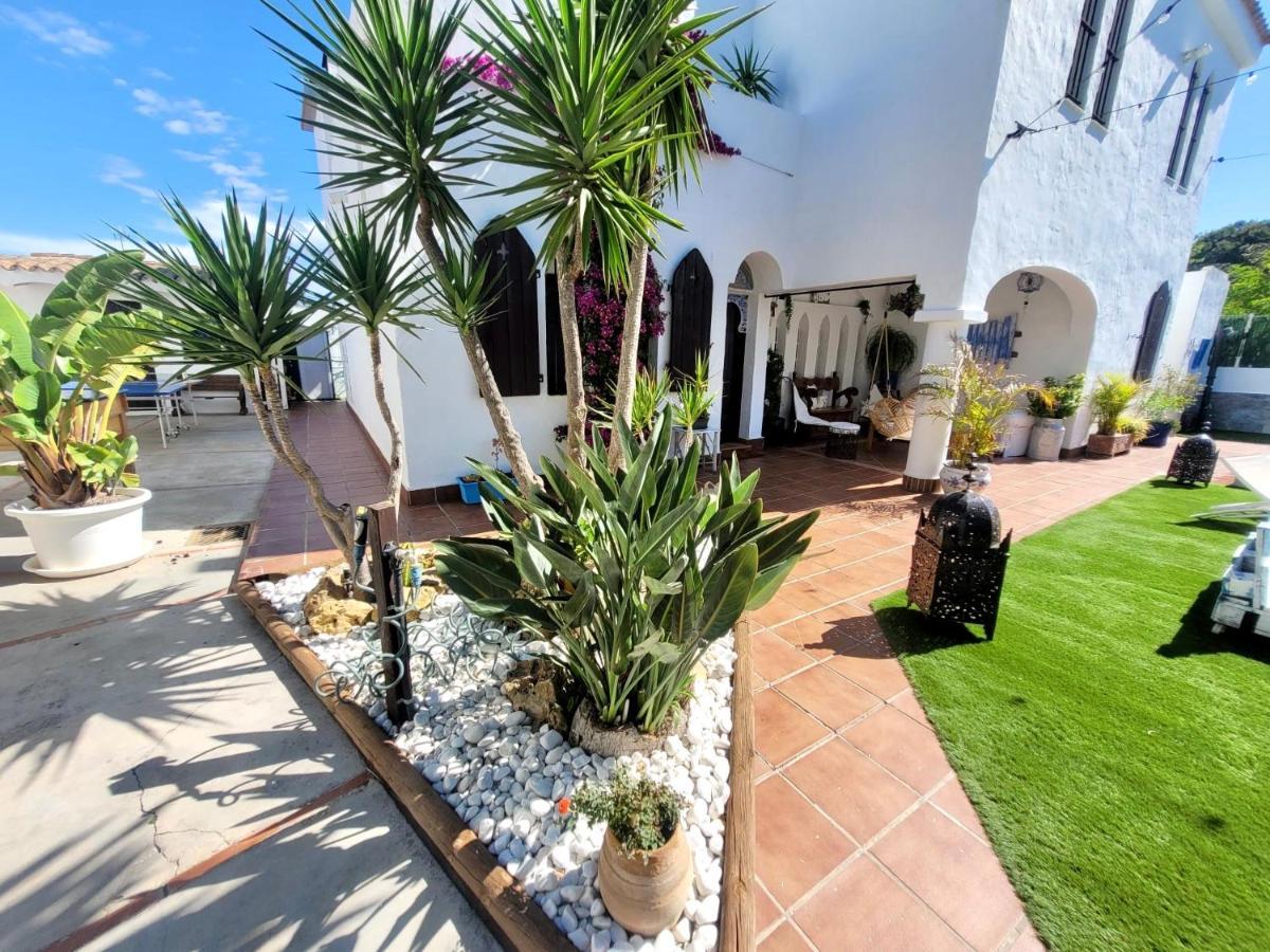 Gatu Premium Villa Lurberri Piscina Privada, 4 Dormitorios, 2 Banos, Parking , Jardines, " Preferente Mayores De 25 Anos Y Familias " In Y Barbacoa Chiclana de la Frontera Luaran gambar