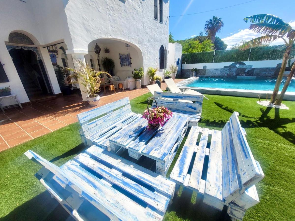 Gatu Premium Villa Lurberri Piscina Privada, 4 Dormitorios, 2 Banos, Parking , Jardines, " Preferente Mayores De 25 Anos Y Familias " In Y Barbacoa Chiclana de la Frontera Luaran gambar